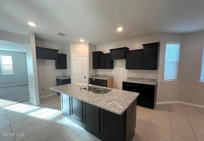 Building Photo - 5849 Dalhart Dr