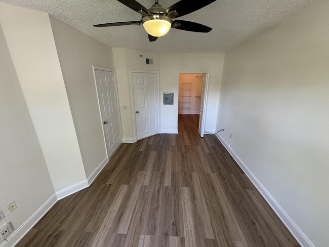 Building Photo - 3306 Tuscany Way