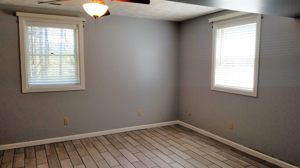Master bedroom - 2361 Forge Hideaway Loop