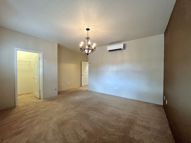 Building Photo - 431 Manawai St
