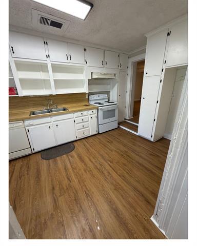 Building Photo - 805 W Spring St