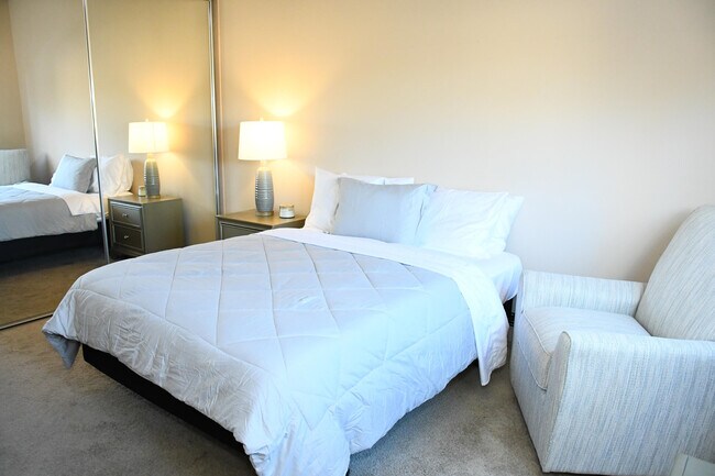 Building Photo - 75940 Nelson Ln