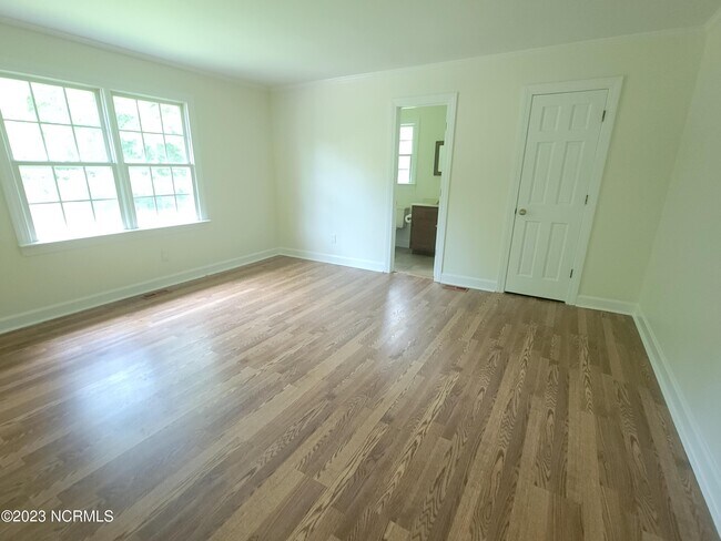 Building Photo - 4505 Wentworth Ct