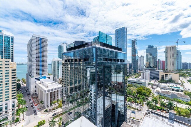 Building Photo - 1080 Brickell Ave