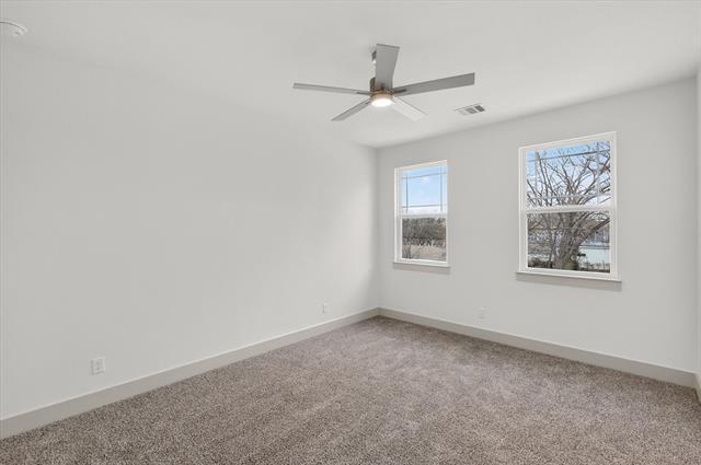 Building Photo - 502 E Kimball St