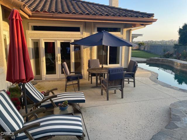 Building Photo - 2109 Valleyfield Ave