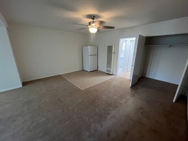 Interior Photo - 225 S. Occidental Blvd (UDA13)