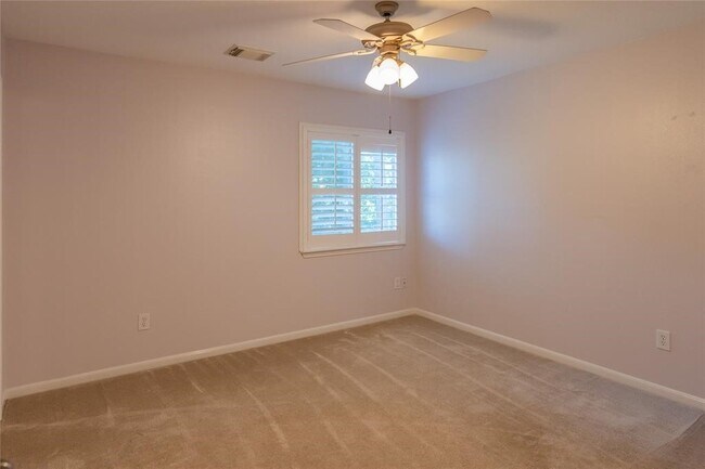 Building Photo - 111 Regan Mead Ct