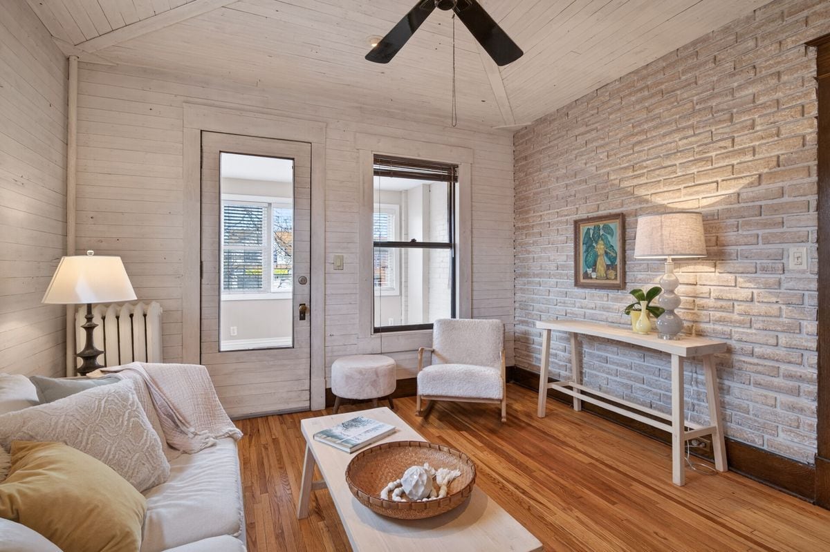 Building Photo - 722 Grand Ave