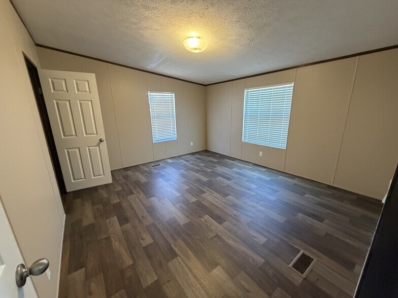 Building Photo - 108 Quapaw Ct