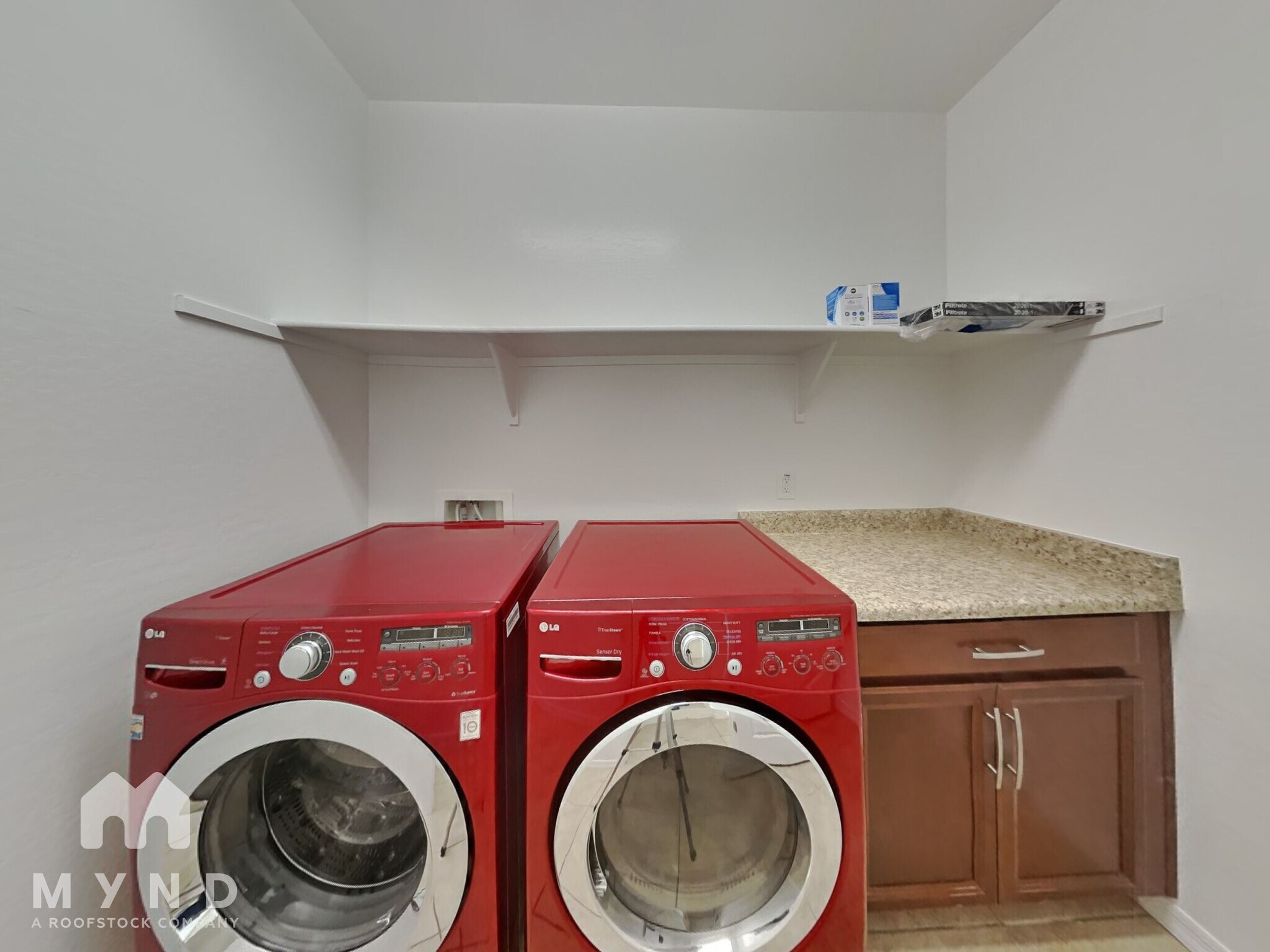 Building Photo - 35167 N Braeden Dr