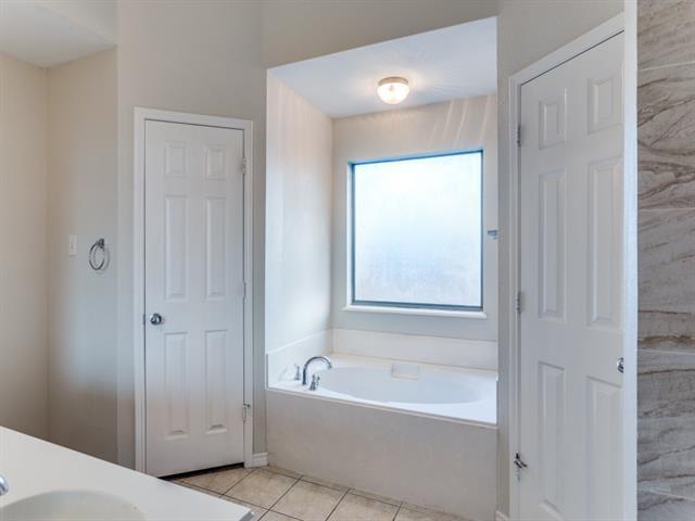 Building Photo - 6808 Terbet Ct