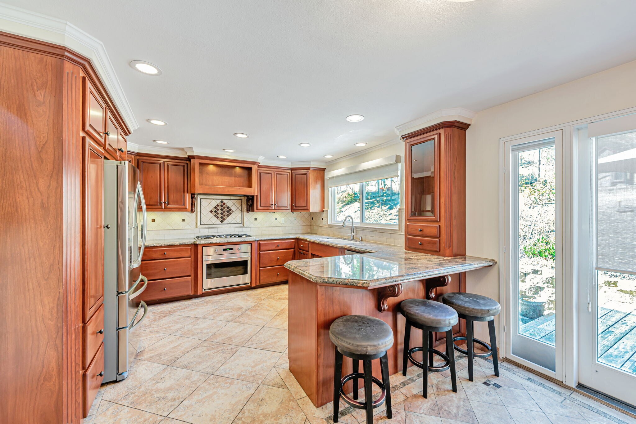 Building Photo - 520 Weybridge Dr