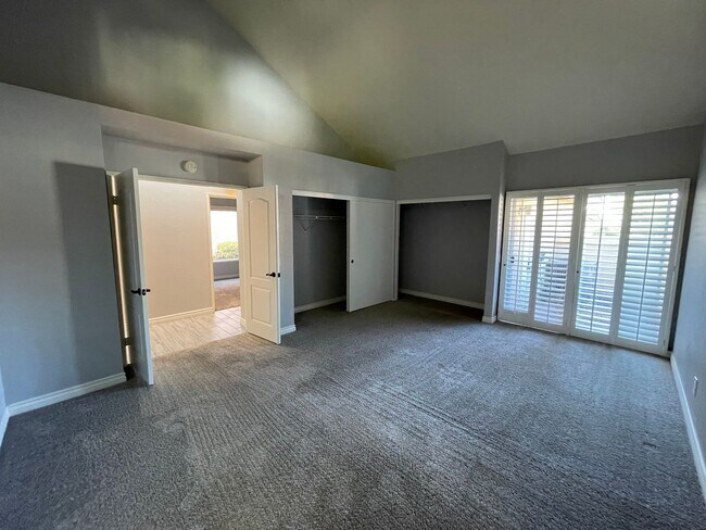 Building Photo - Bernardo Village: Single-level 3 bedroom, ...