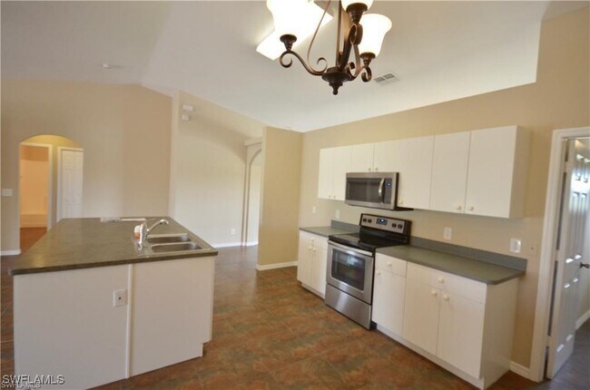 Building Photo - 2248 NW 5th Terrace