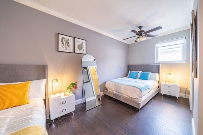 Building Photo - 2101 N 52nd Ave