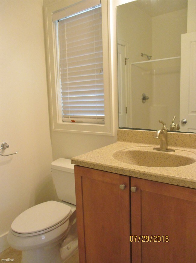Building Photo - 4 br, 3 bath Condo - 1908 Geddes Ave 1908 ...