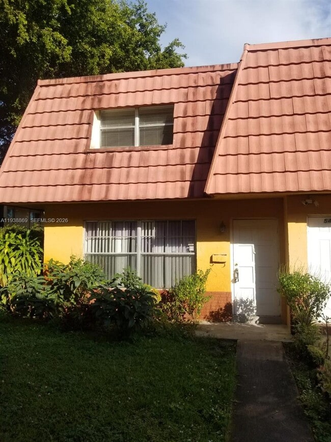 Building Photo - 5407 NW 27th St