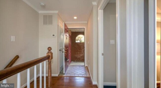 Building Photo - 8024 QUARRY RIDGE Way