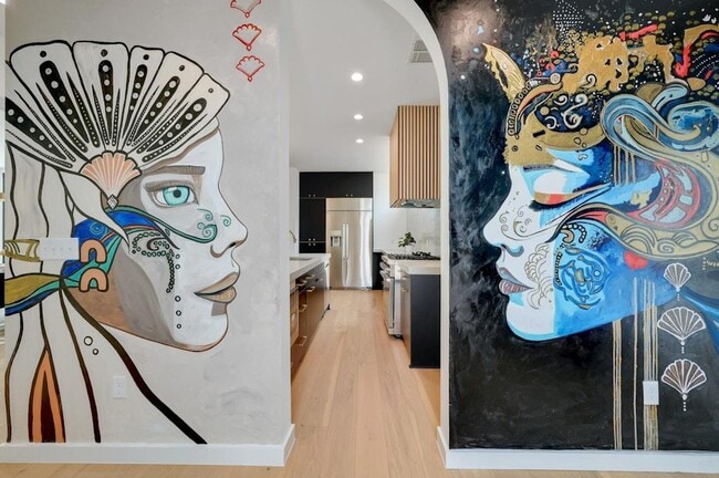 Building Photo - 7809 Woodrow Ave