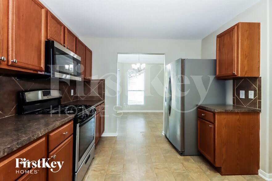 Building Photo - 5039 Lamppost Hill Ct