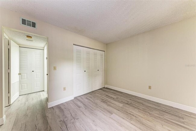 Building Photo - 425 30th Ave W
