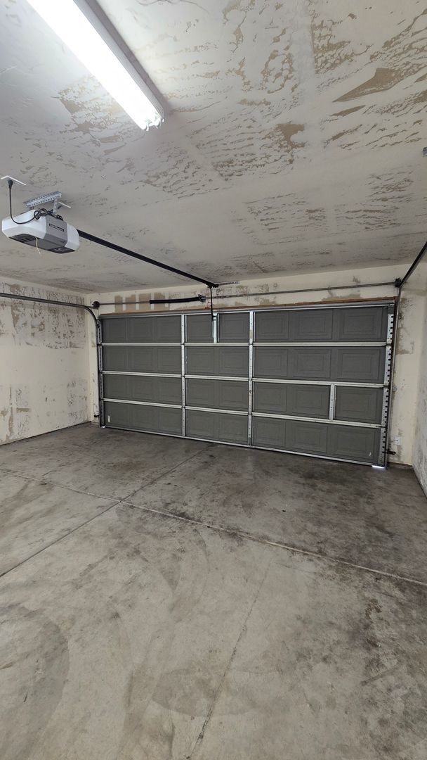 Building Photo - 716 Meadow Grove Ct