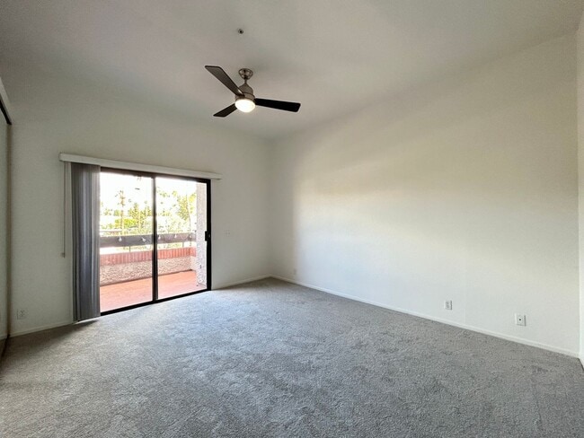 Building Photo - 2601 S Broadmoor Dr