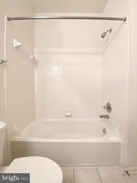 Building Photo - 2663 Manhattan Pl