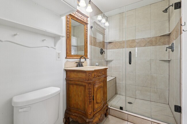 Building Photo - 3919 Galway Ln