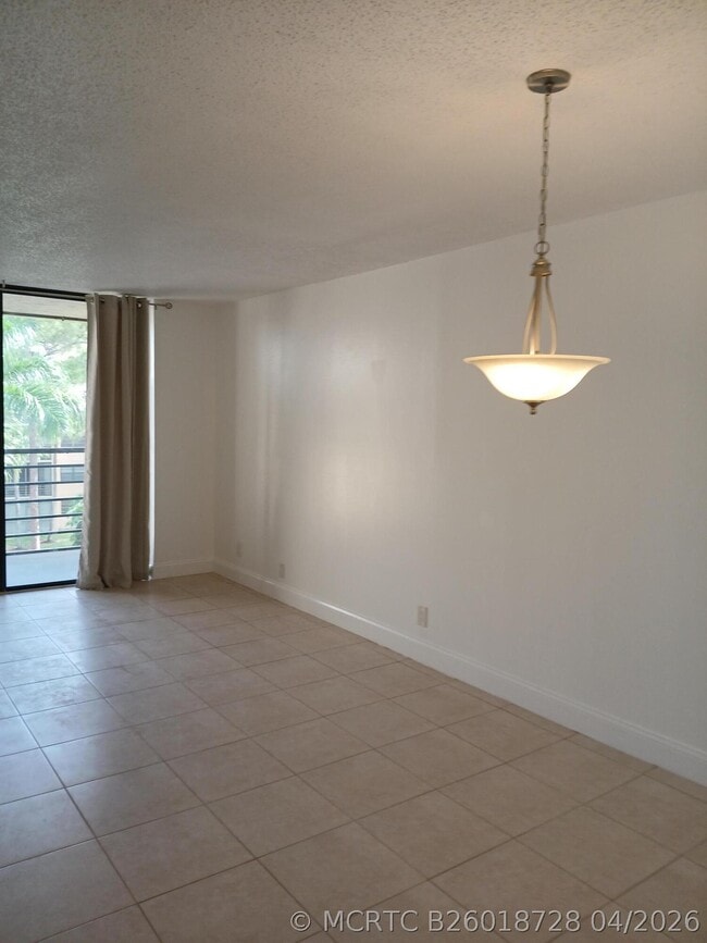Building Photo - 4760 Lucerne Lakes Blvd W
