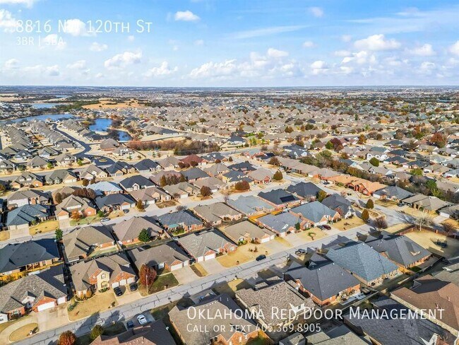 Building Photo - 8816 NW 120th St