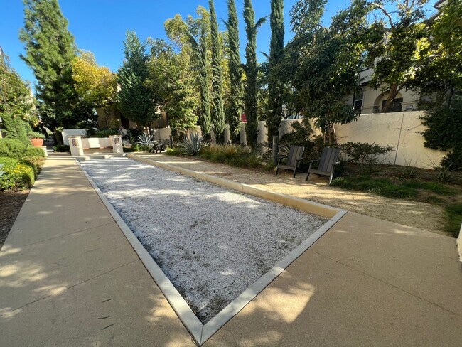 Building Photo - Wonderful 3 Bedroom 3 Bathroom Anaheim Condo in Gated Community