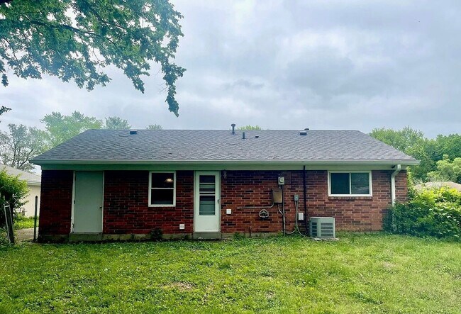 Building Photo - 3308 Conway Ct