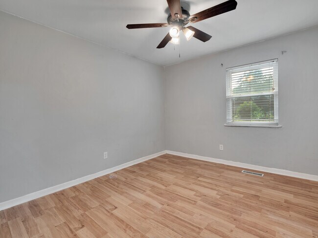 Building Photo - 4117 Wiggington Rd