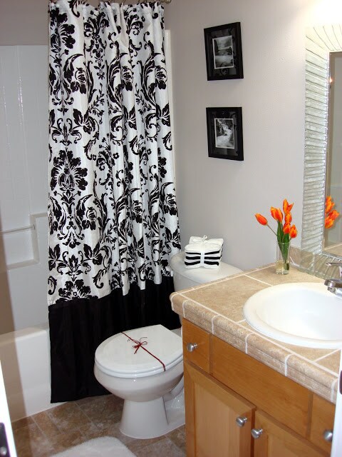 Building Photo - 3BDRM 2.5BTH Condo Duplex, Attached Garage...