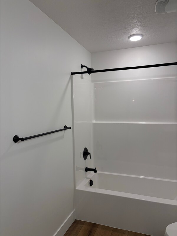 Building Photo - 184 N Rick Way