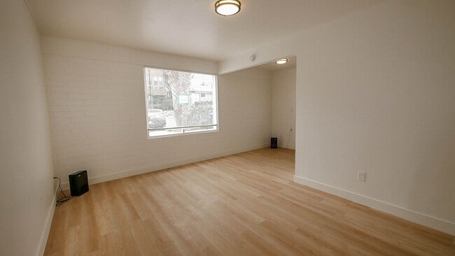 Building Photo - OPEN HOUSE, SAT., AUG. 30th from 11 - 11:3...