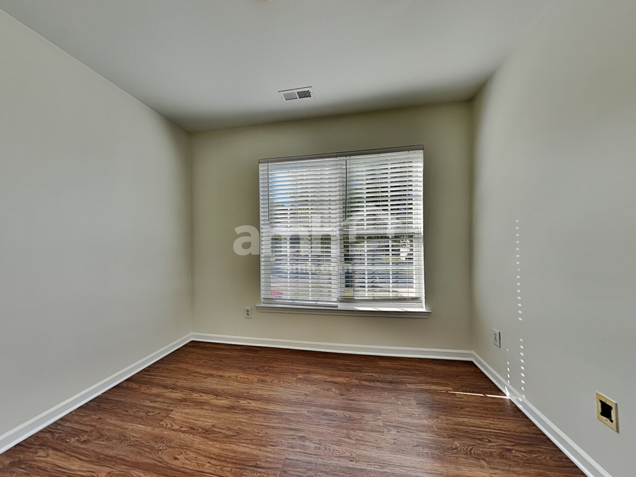 Building Photo - 1517 Braveheart Ln