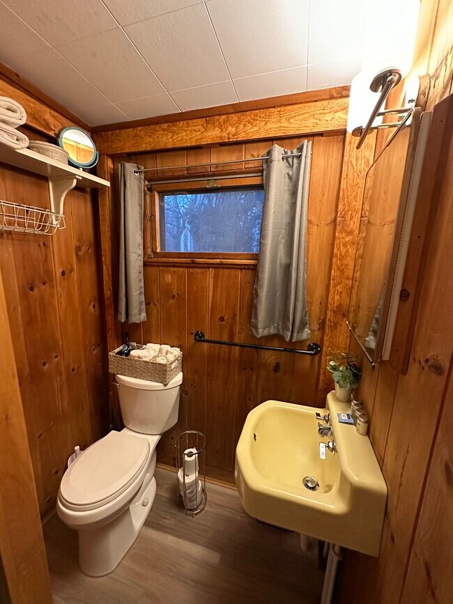 14 Lake Shore Dr 14 Lake Shore Dr Meredith NH 03253 Apartment Finder