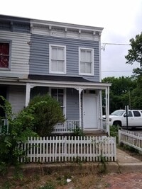 Building Photo - Beautifully Updated Church Hill Row House ...