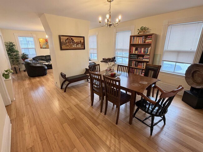 Building Photo - 4 Saint Mary Rd