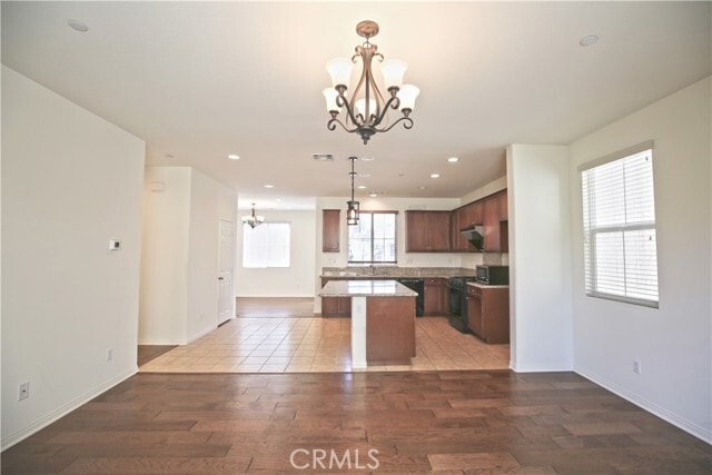 Building Photo - 735 Banyan Wy