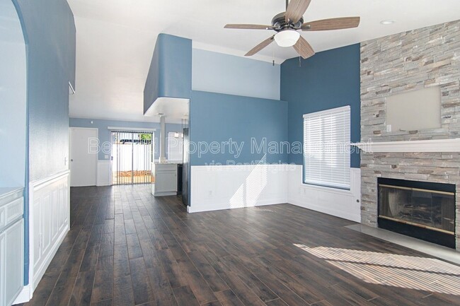 Building Photo - 903 Connecticut St