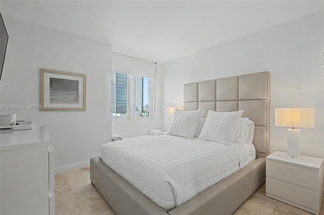 Building Photo - 2301 Collins Ave