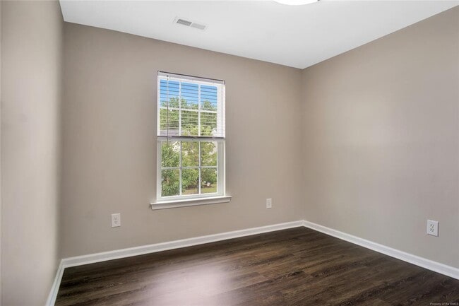 Building Photo - 10868 White Dogwood Dr