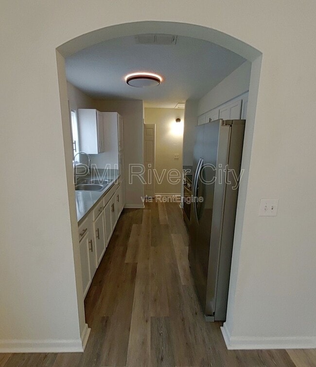 Building Photo - 1358 Prince St