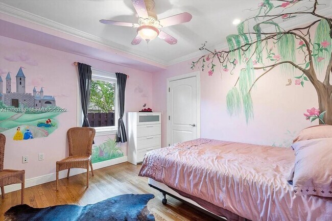 Building Photo - 800 SW 12th Ave