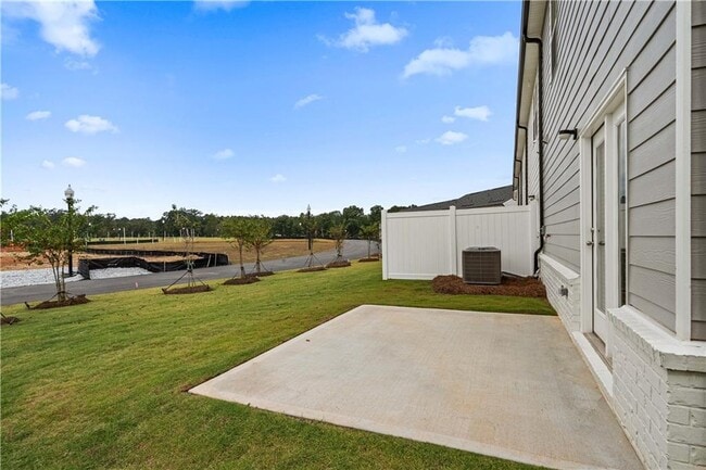 Building Photo - 334 Sound Cir