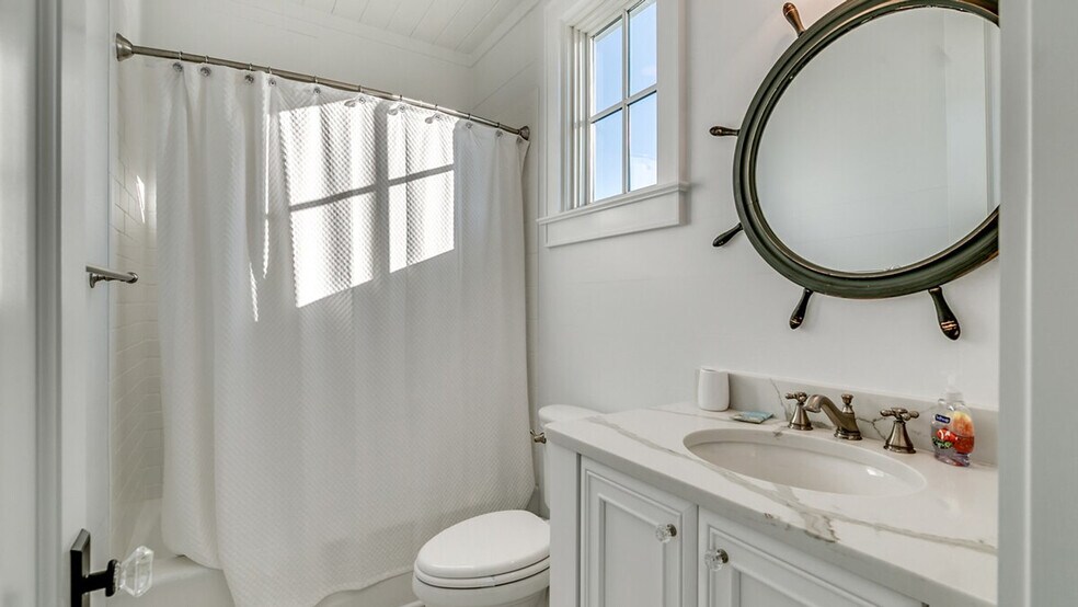 Building Photo - 685 County Rd S-22-104